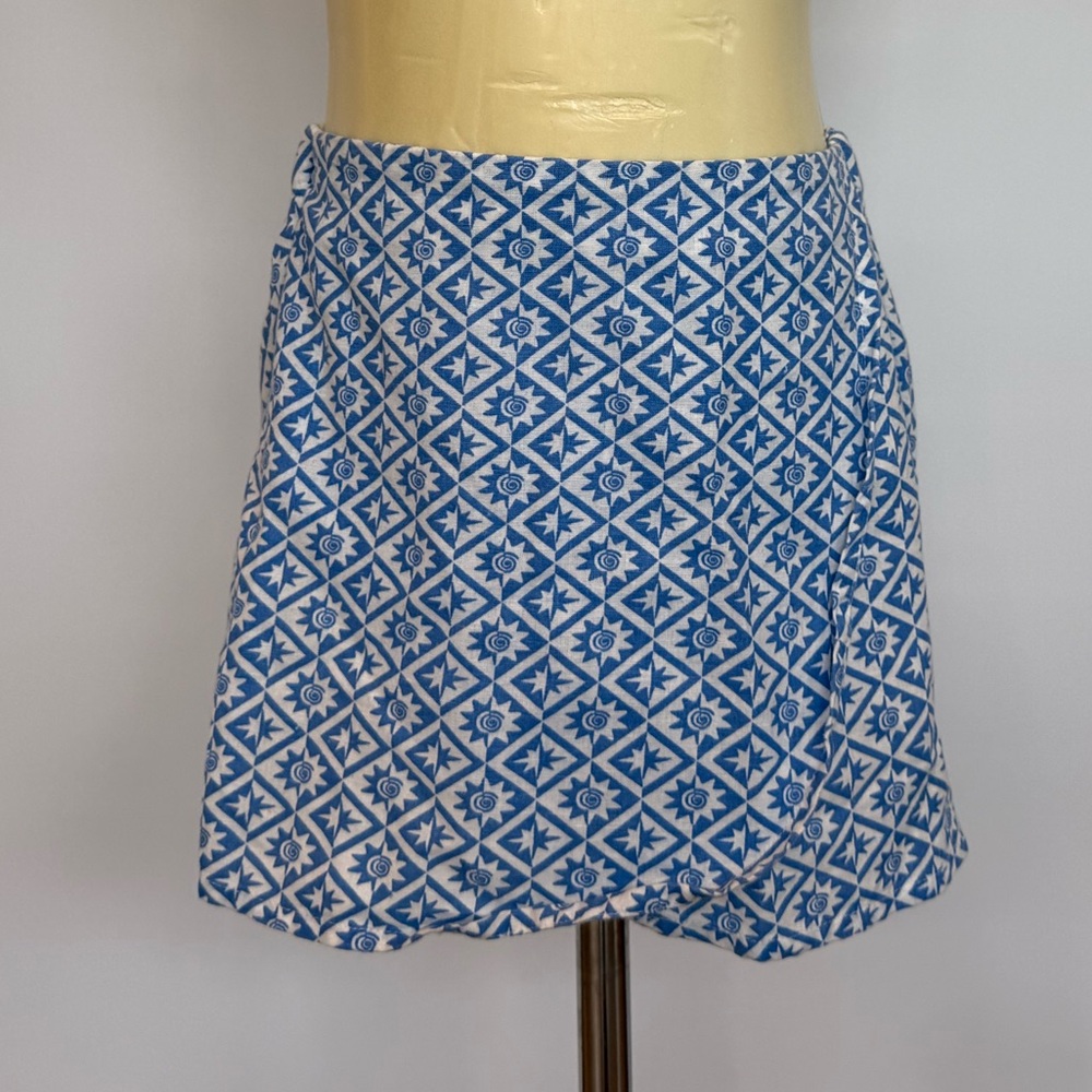 Rip Curl Blue and White Geometric Skirt